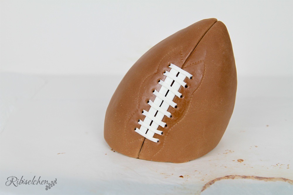 American Football Torte Tutorial