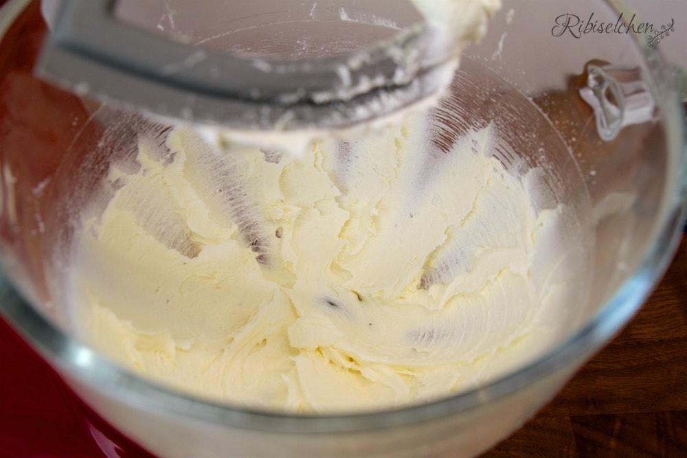 aufgeschlagene Butter