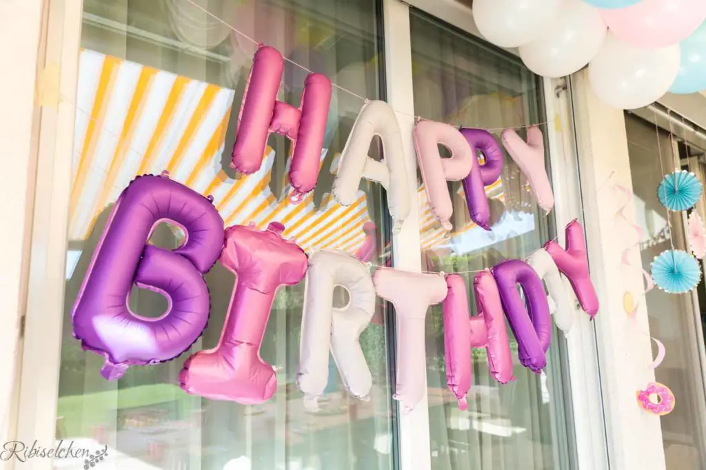 aufgeblasene Buchstaben für Happy Birthday Girlande